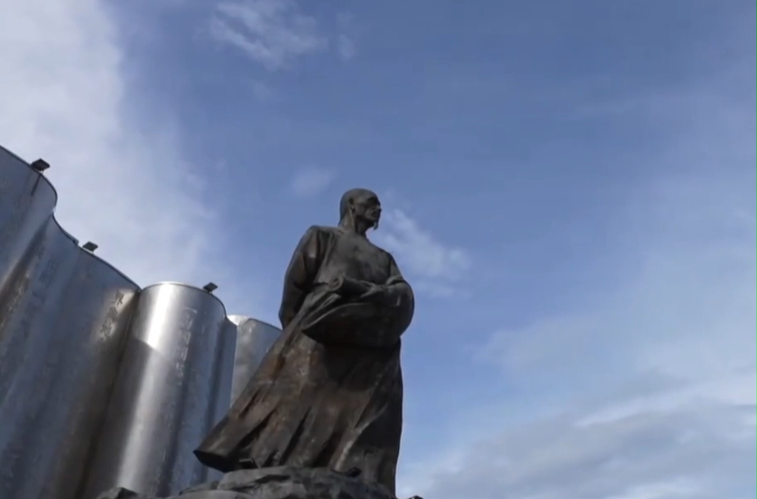 历史上的今天丨1843年1月3日，“睁眼看世界”先行者魏源编著的《海国图志》50卷出版