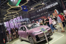 新势力年终交卷：零跑近60万辆夺冠，蔚来、小鹏创历史新高