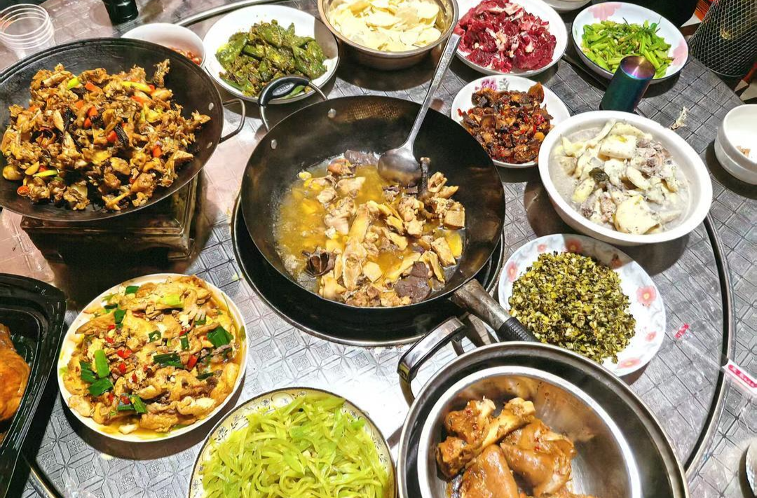 2026新年第一帧丨记录下新年的幸福瞬间！萌宠与美食，都不可辜负