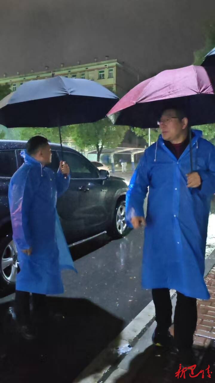 岳阳县“零炮声”跨年夜：城管全员在岗，守护宁静祥和