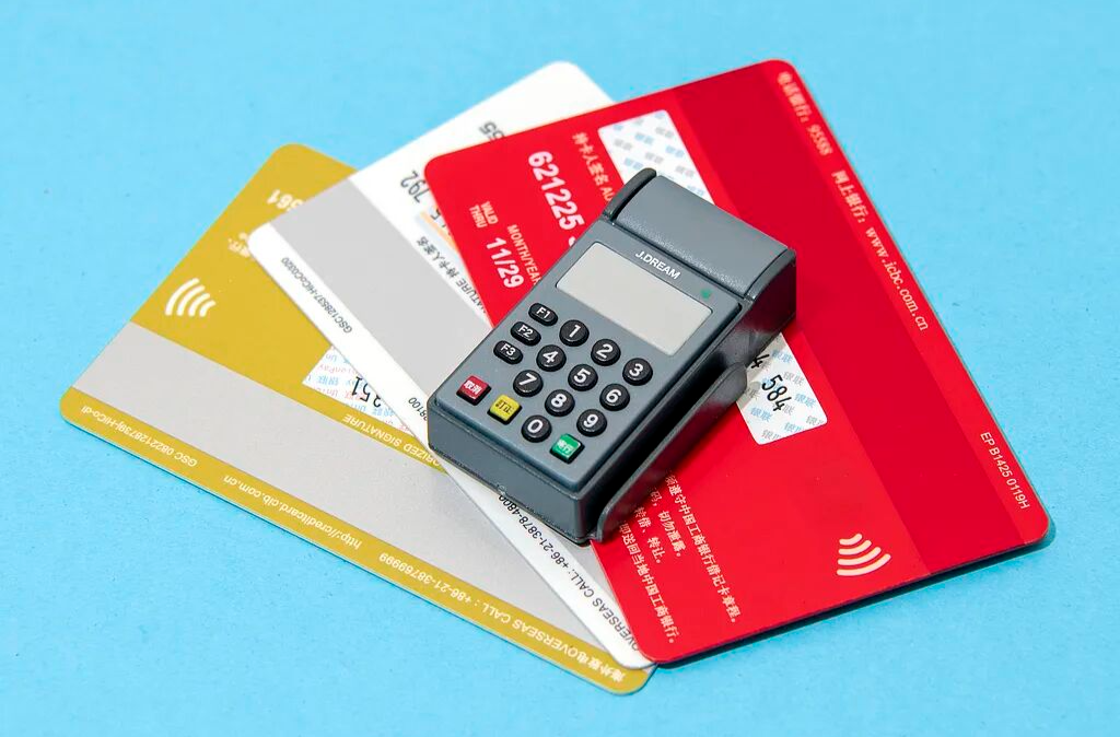 央行信用修复新政落地！网友晒图：我的贷款逾期记录“清零”了