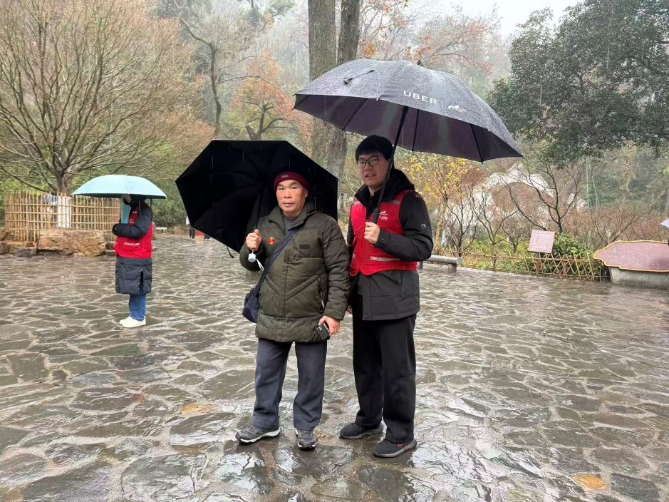 深化青少年思想引领，弘扬志愿者精神