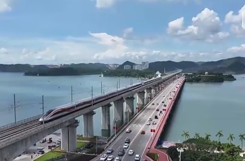 “成绩单”出炉 我国交通、能源等多领域取得重大进展