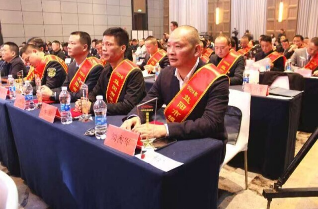 退役军人·每周一星 | 他让7000亩土地变粮仓，还带战友同致富