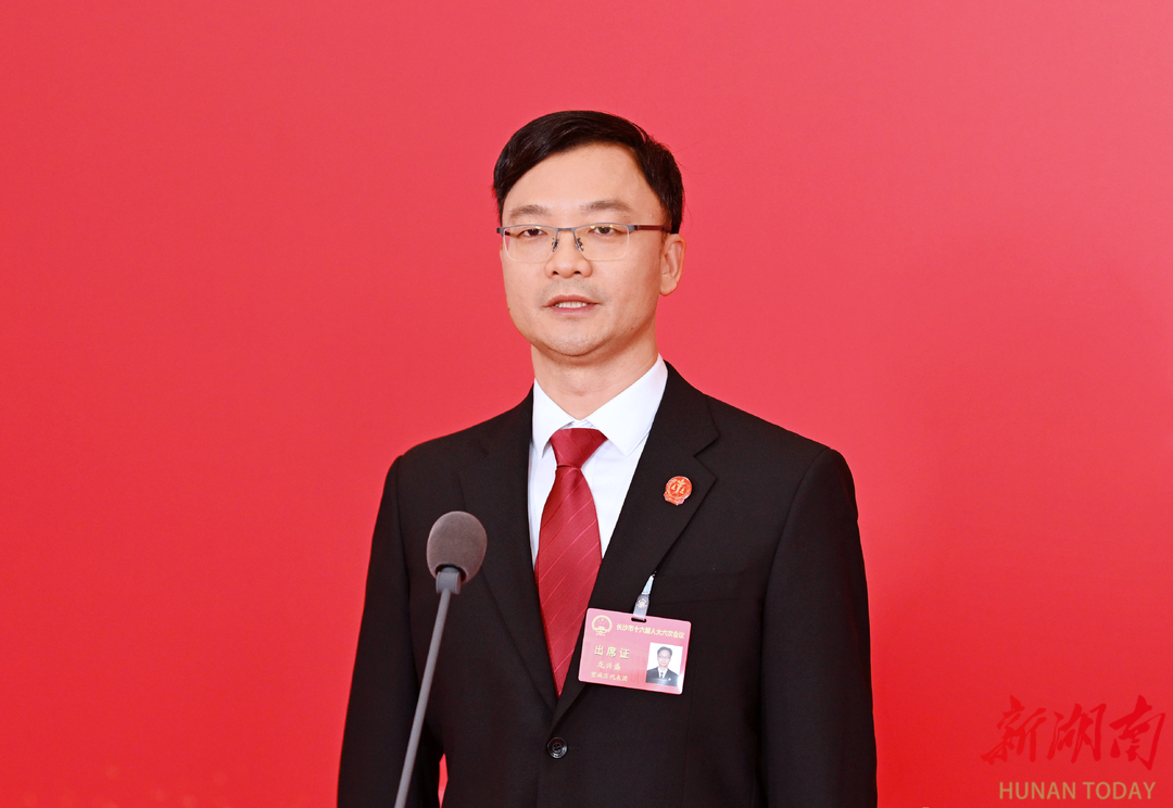 两会代表委员“高言值”⑫｜龙兴盛：司法机关要成为社会治理的“先锋队”