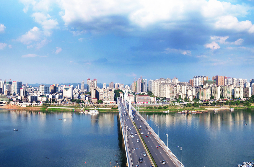 陈恢清调研城区交通拥堵问题