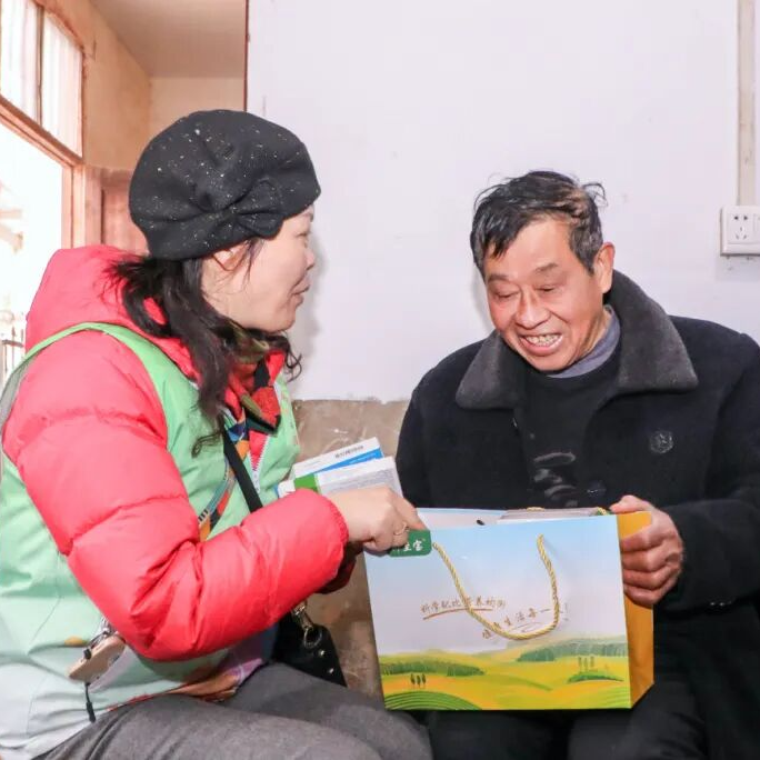 发生在岳阳！这一幕幕，好暖！