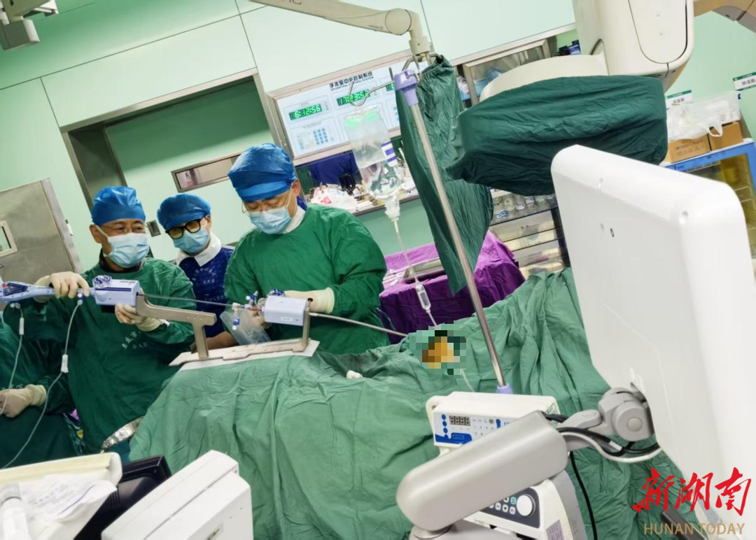 娄底市中心医院：微创技术重启“心门”