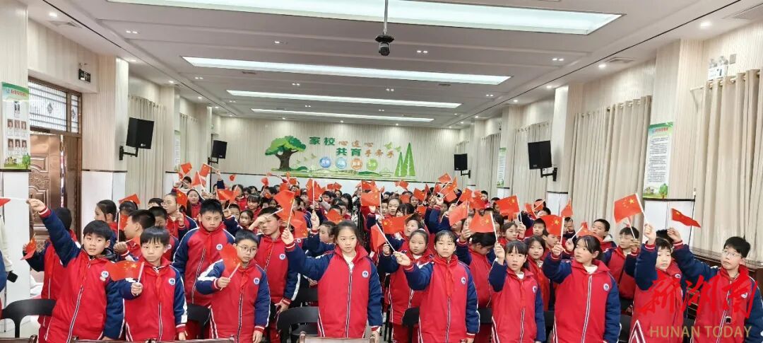 一堂跨越三代人的道德课：从“中国好人”到“湖南好人”，再到“新时代好少年”