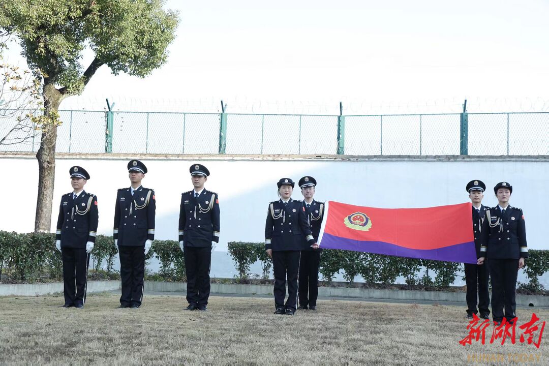 以“警”之名  致敬守护平安的你