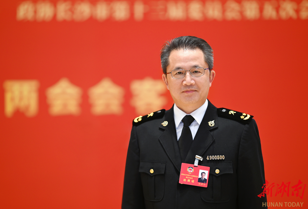 两会代表委员“高言值”㉕｜程碧云：担当守国门，尽心促发展