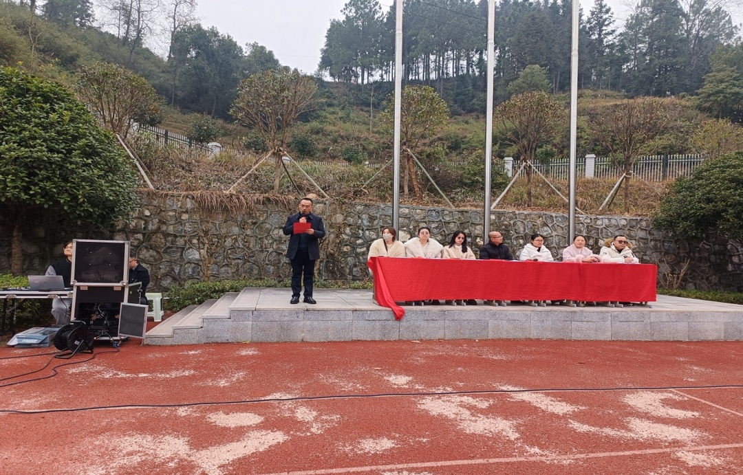 新邵县大新镇中学：扬体育精神，展少年风采