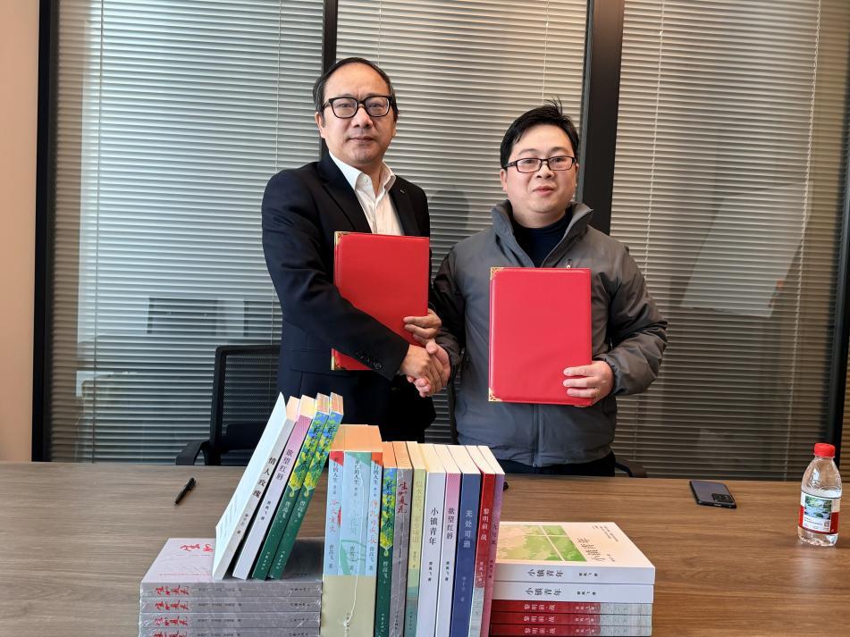 著名网络作家左右本尊（廖梅辉）工作室在马栏山挂牌成立