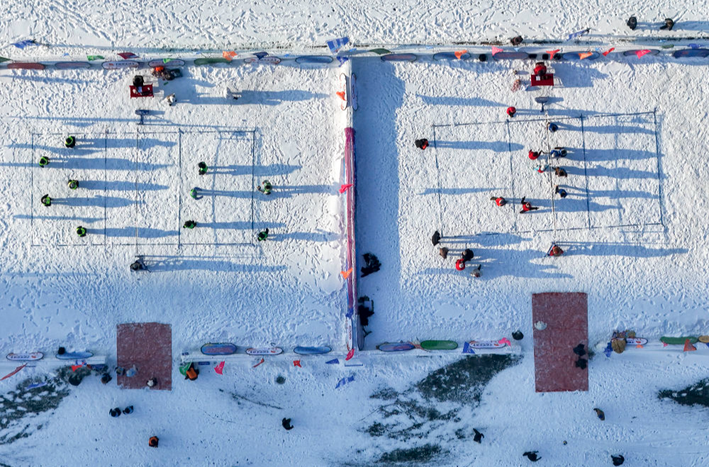 镜观·回响｜让冰天雪地成为金山银山