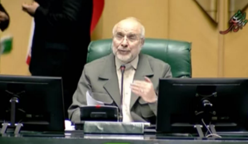 伊朗警告美方：若遭攻击必将还击