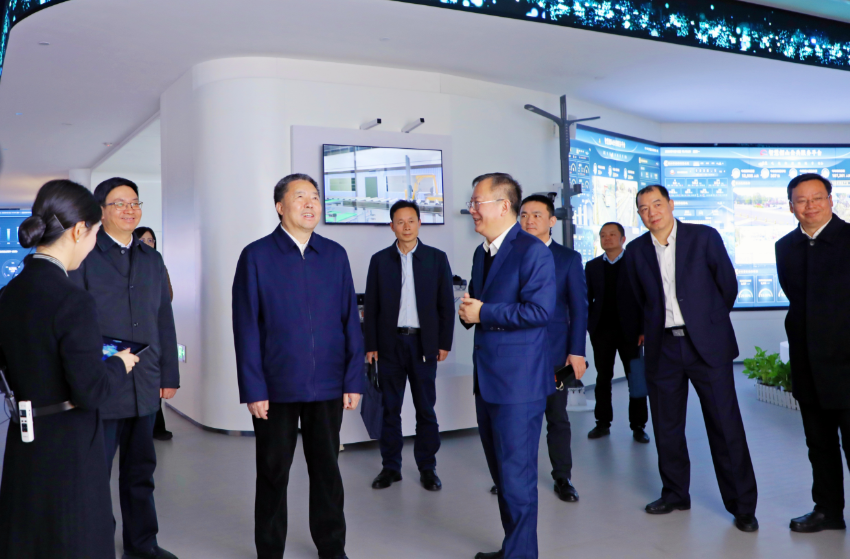 毛万春在中国电信湖南公司调研