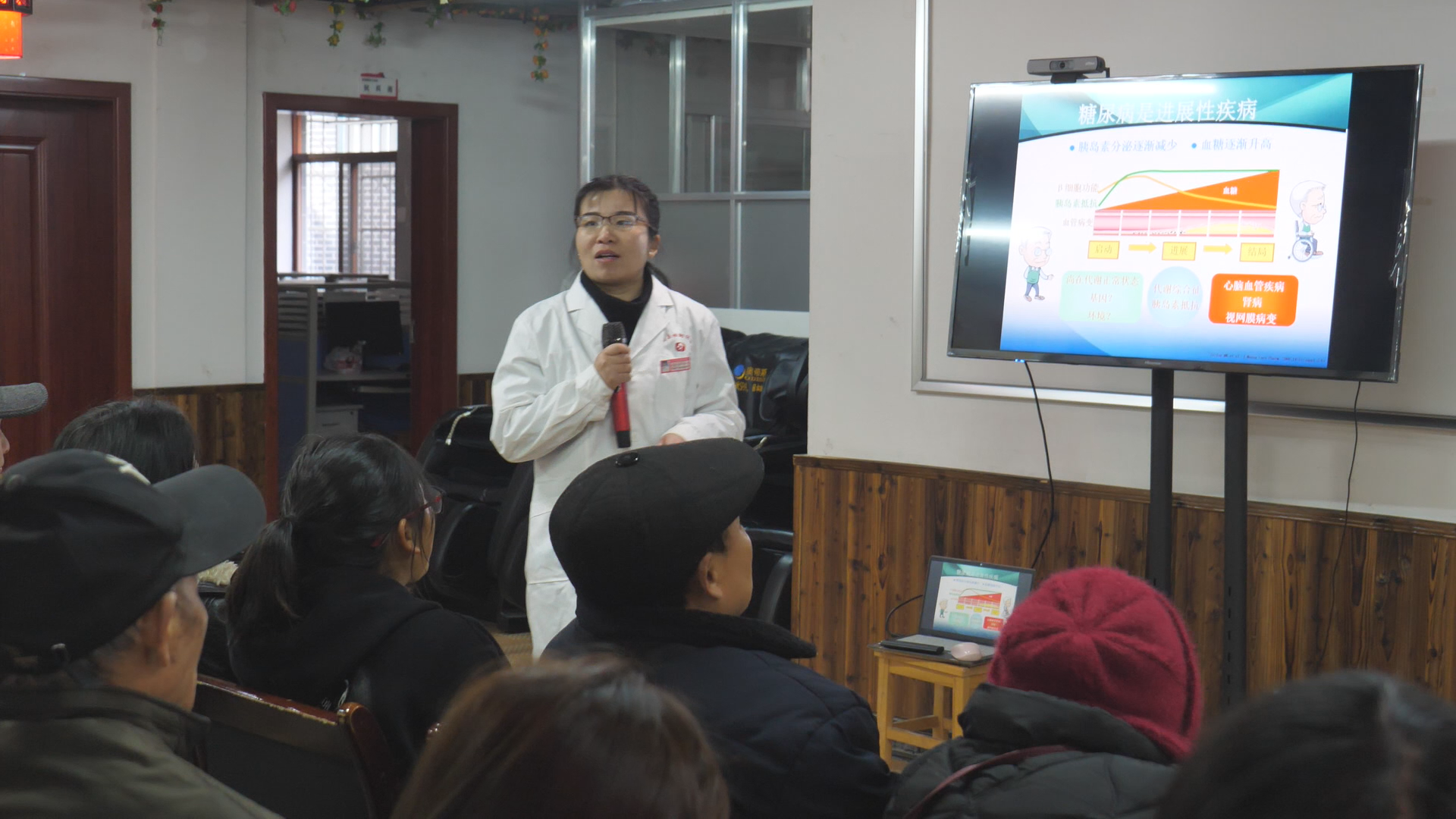 健康会同 | 健康服务“零距离”——会同县妇幼保健院开展“妇幼健康进社区”义诊活动