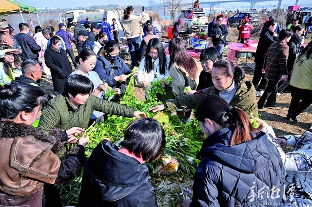 我爱湘潭我的家丨湘潭县白沙洲免费“杀猪宴”烹出浓浓年味