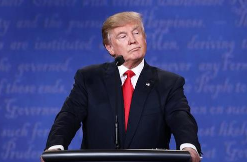 特朗普收到诺贝尔和平奖奖章，二手的