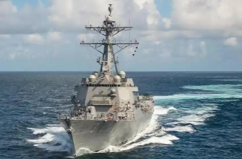 东部战区就美驱逐舰和海洋测量船过航台湾海峡发声