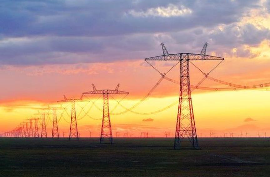 我国年用电量首超10万亿千瓦时