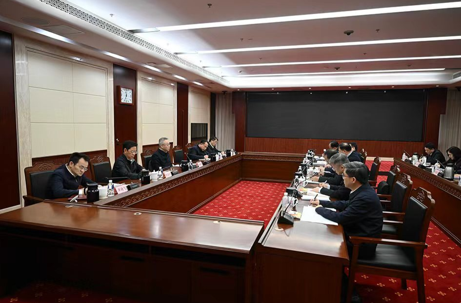 沈晓明参加指导省人大常委会党组民主生活会