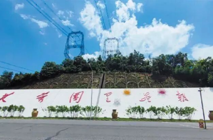 周末看城管：用脚步丈量街巷，在现场解决问题