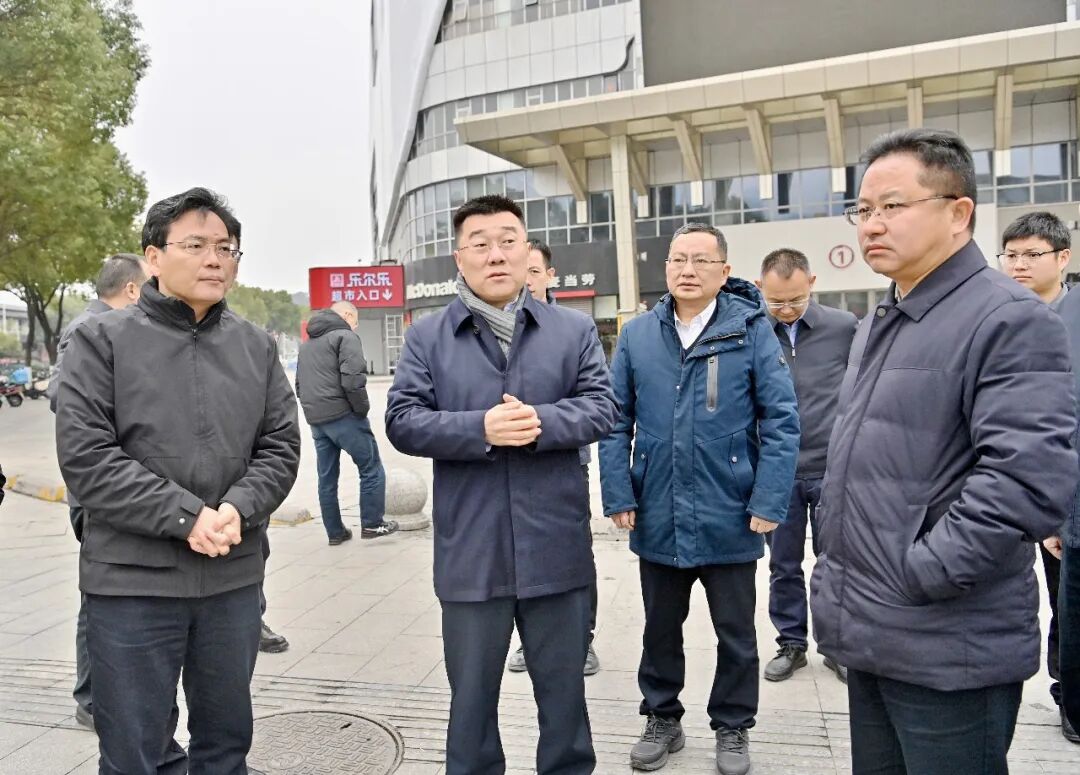 钟君调研第十三届全国、第十一届全省少数民族传统体育运动会城乡风貌改造项目推进情况