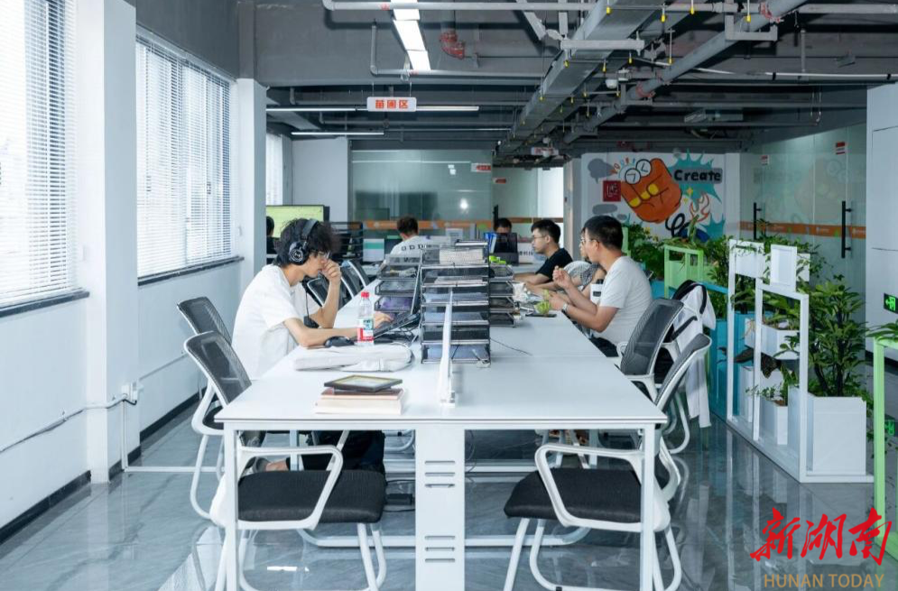 岳阳“全程陪跑”托举创业梦@湖南日报头条