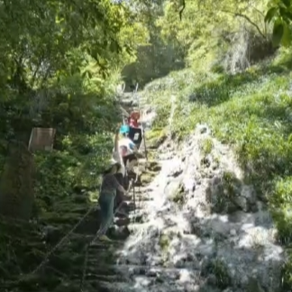 诗歌丨坐龙峡美不胜收 