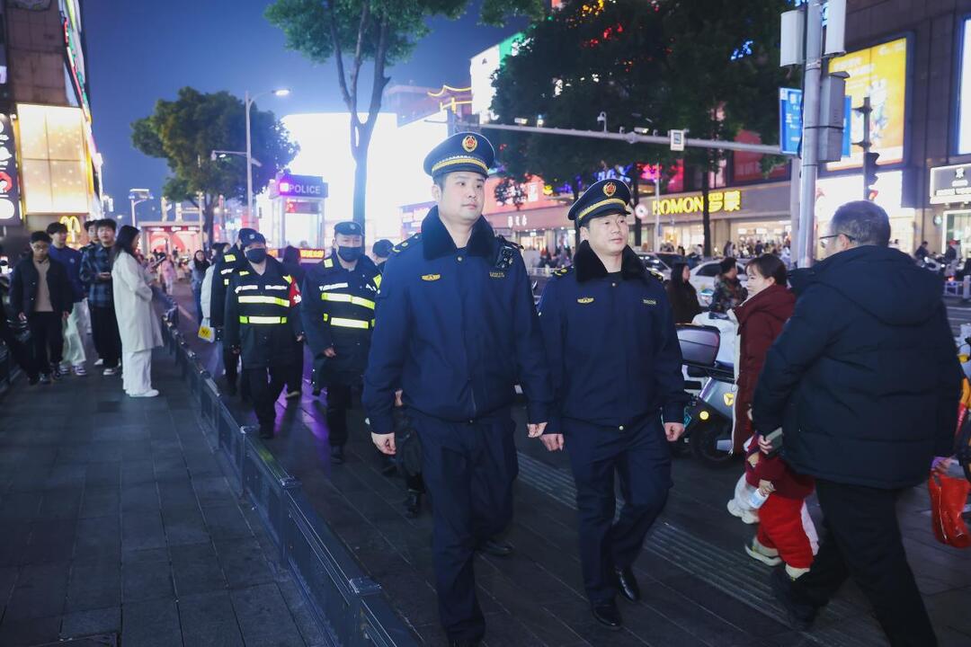 长沙：启动专项整治 守护五一商圈