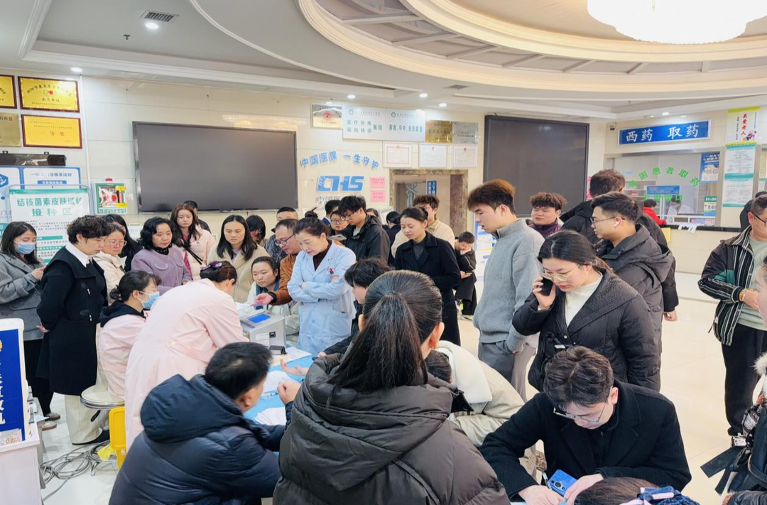 生命接力，“医”不容辞！蒸湘区卫健系统开展无偿献血活动