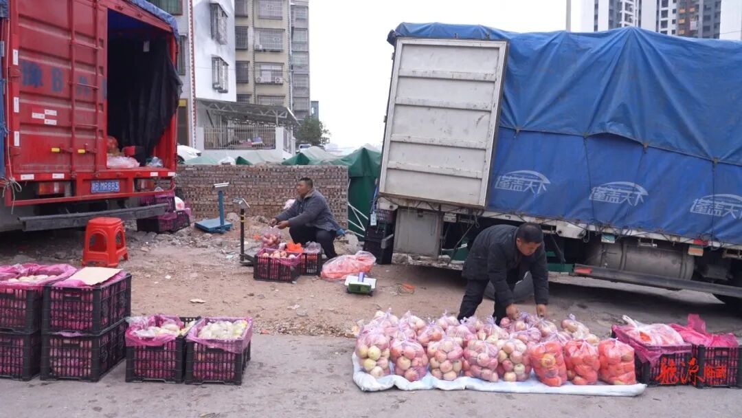 果农异乡突发心梗 临武上演“生命+爱心”双救援