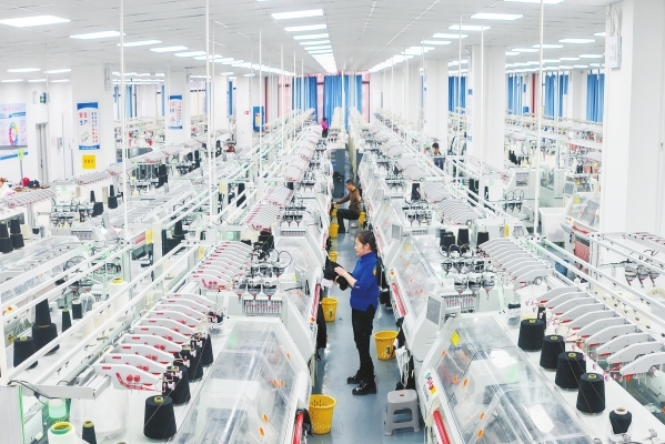 湖南日报·视觉丨嘉禾高新区：赶制订单产品