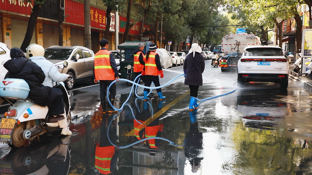 新春走基层丨城市焕新颜，汝城县开展“迎新春”全城大清洗保洁行动