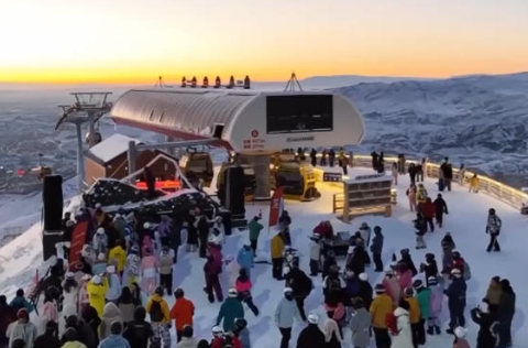 【新思想引领新征程】冰雪“冷资源” 活力“热引擎”