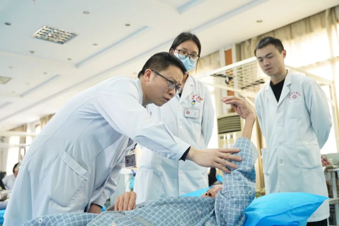 湘潭市中医医院罗高俊：为希望“续航” 助人生重“舞”