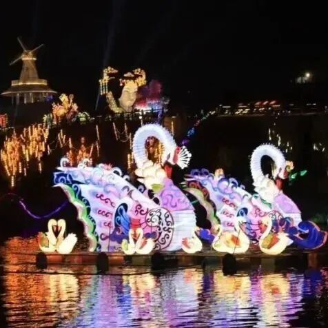 华谊兄弟（长沙）电影小镇2026新春灯会来了！