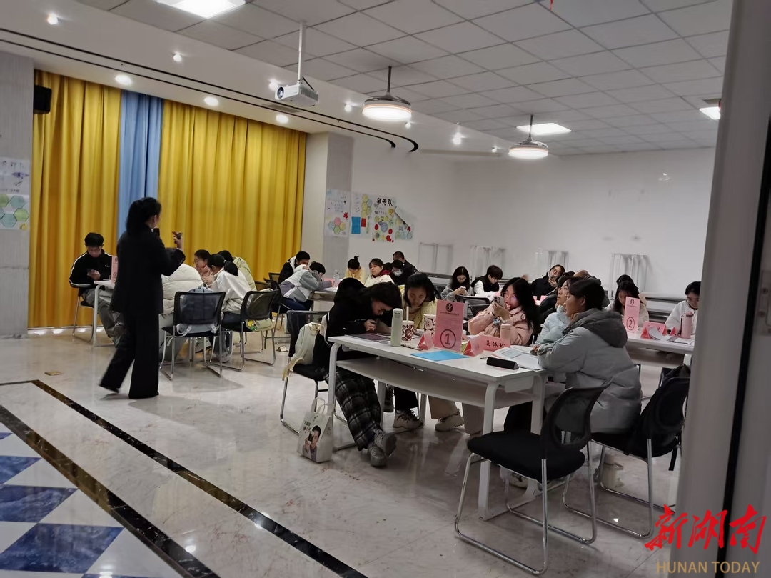 永兴：首期直播创业培训班结业 30名大学生“云端”学艺赋能家乡