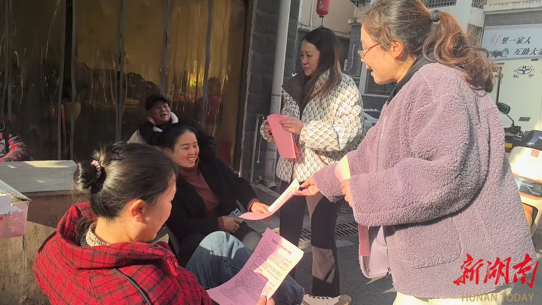 桑植县澧源镇打响“双节”烟花爆竹禁限放宣传主动仗