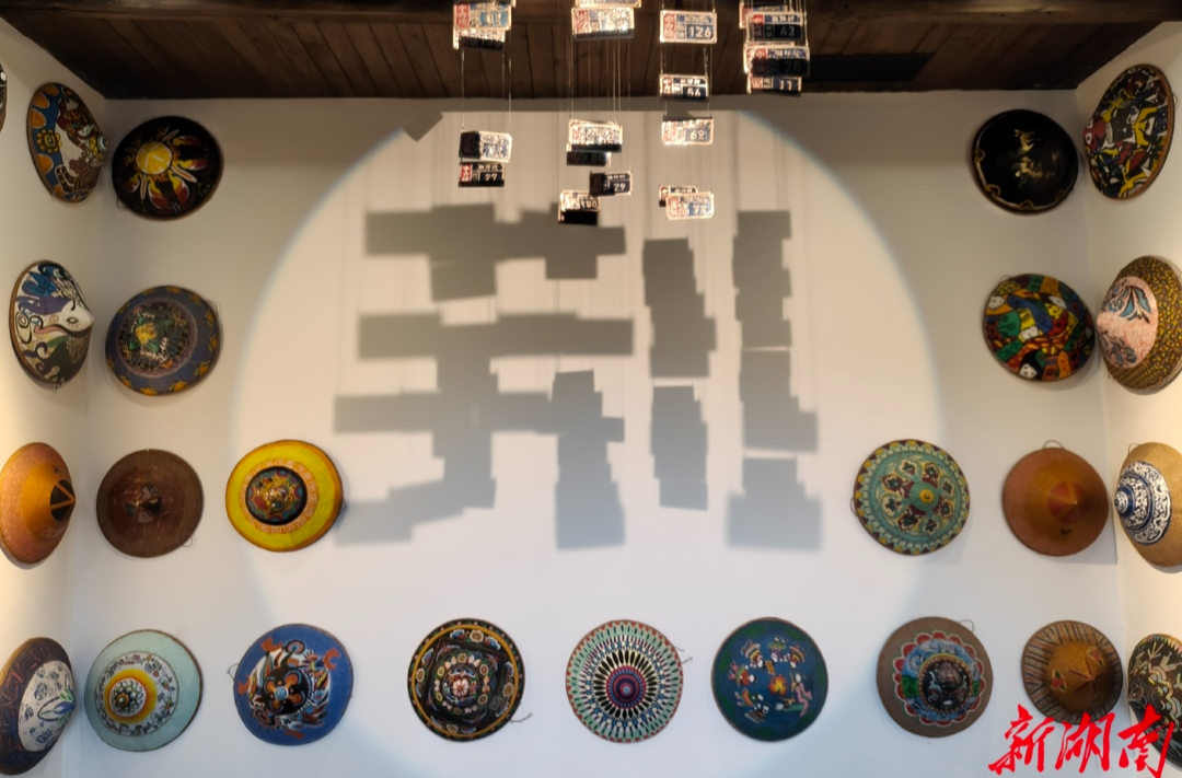 在“中国斗笠之乡”  传统斗笠如何“编”出新路子