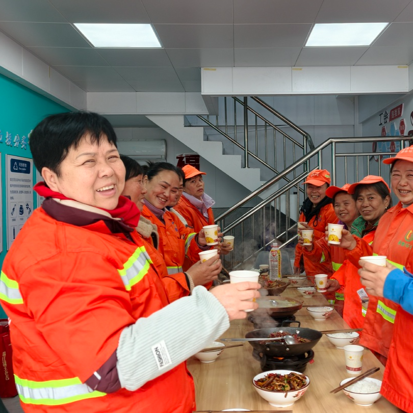 暖心不缺位！吉首这场团圆宴，致敬每一位城市守护者
