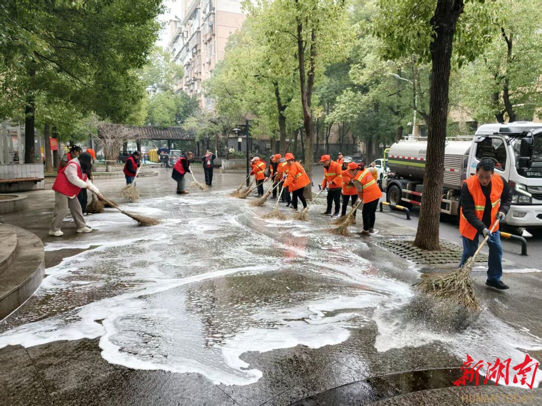 长沙：扮靓一座城 喜迎中国年