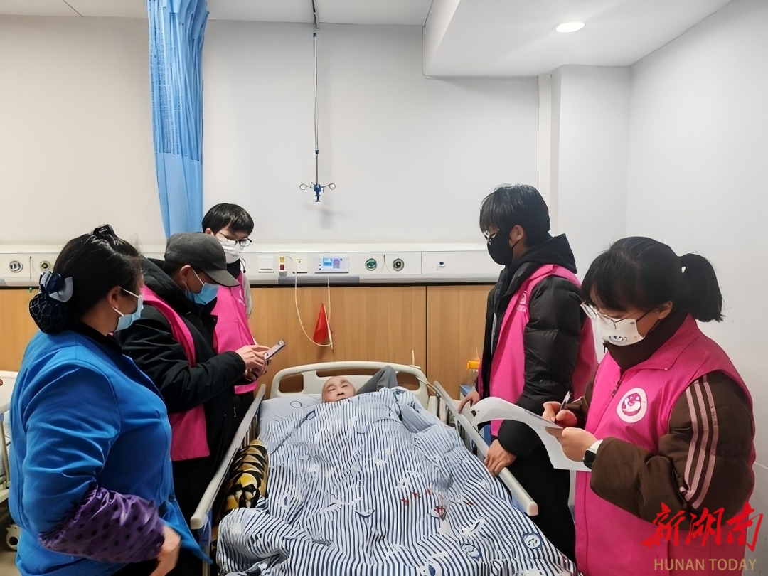 新晃全力推进失能老人补贴申领工作 政策红利精准暖夕阳