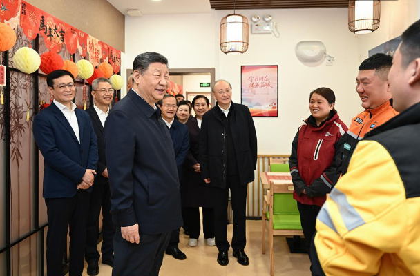 近镜头｜蒸蒸日上的家国·值守