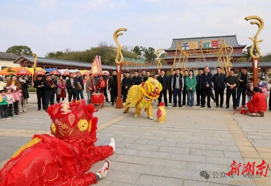 策马江湖  年味岳阳⑩｜这里的稻草会说话！屈原河泊潭以“艺术+生态”模式打造新春欢乐盛宴