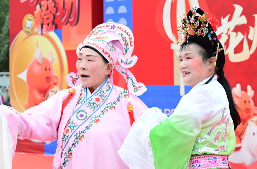 春回大地 福满五溪丨器乐悠扬 纵情放歌 麻阳群众成新春大舞台最闪亮“民星”