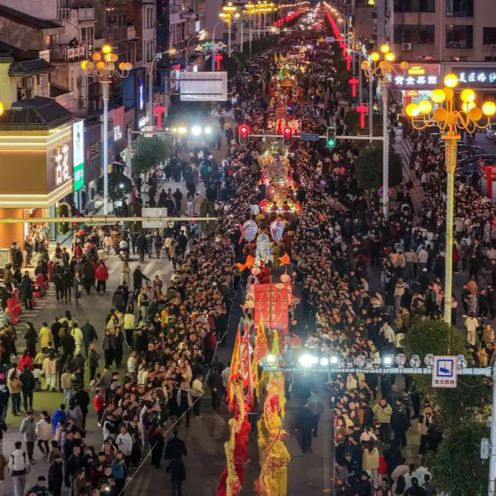 策马江湖  年味岳阳⑰｜祥灯接福！今夜，在岳阳市屈原管理区这里看灯火盛景