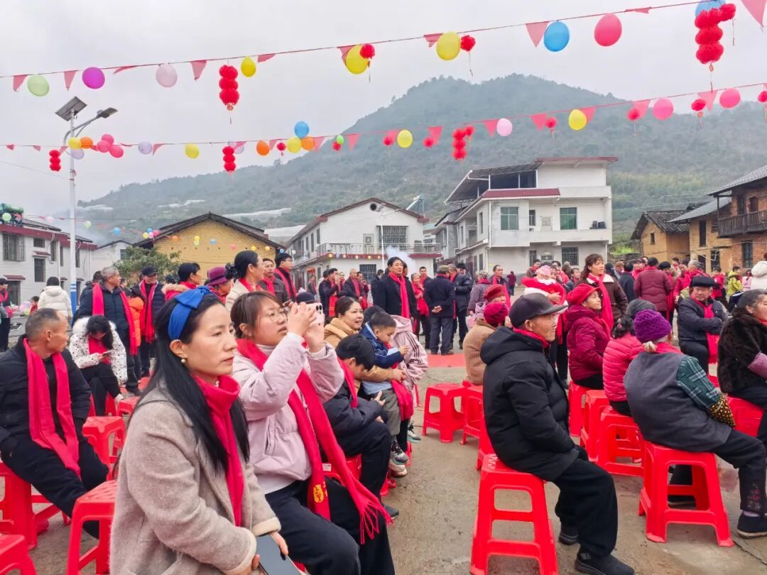 新春走基层丨资兴市清江镇上里村：新春联谊叙乡情 凝心聚力谋发展