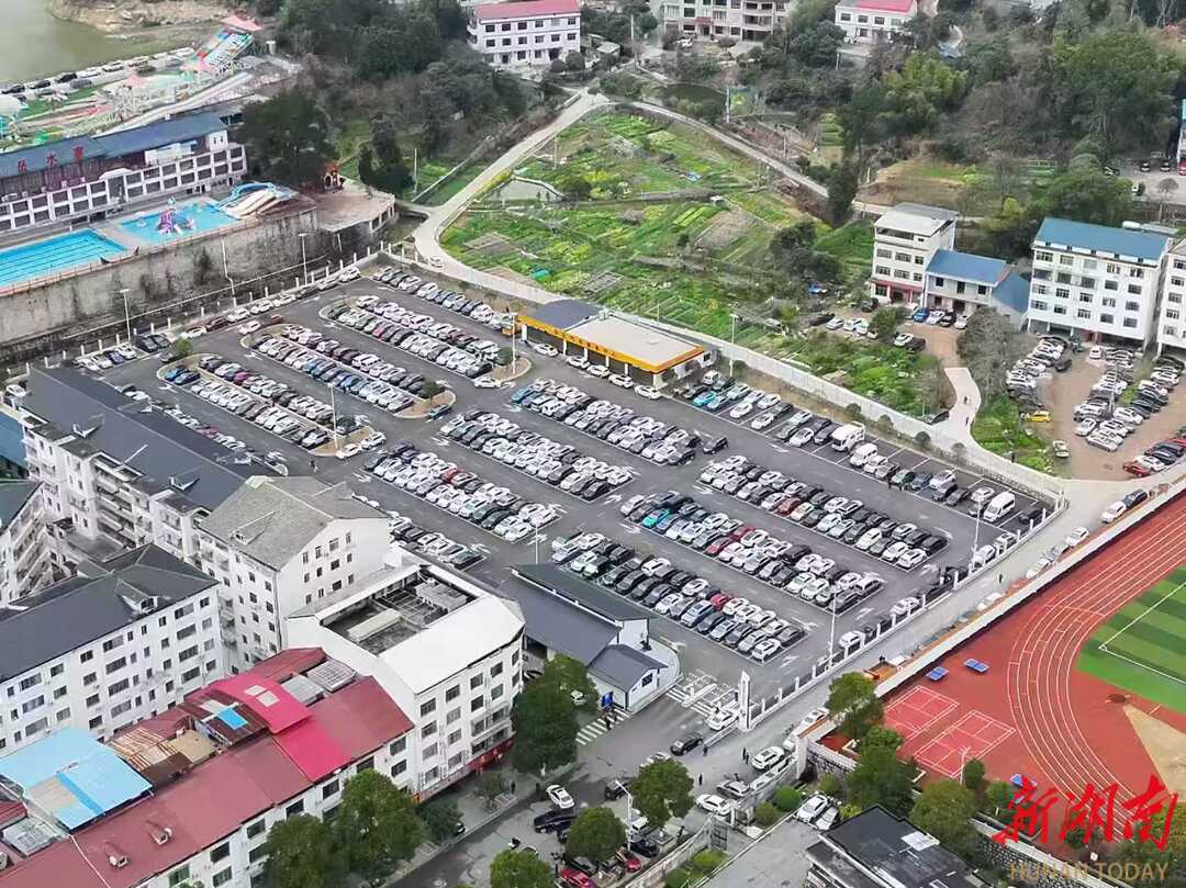 南岳：正月初五迎客流高峰 全域护航平安新春